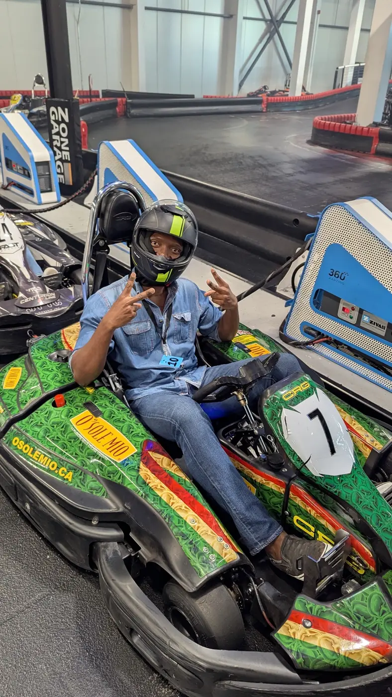 Activité de karting pendant la visite de KadyJet à Boston