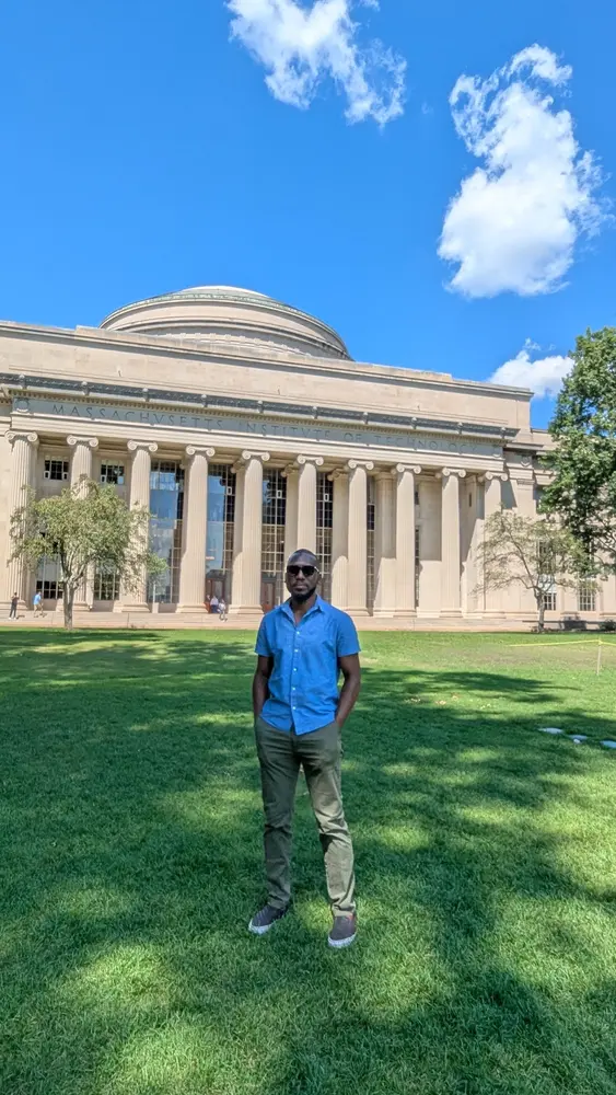 Membre de KadyJet sur le campus de Columbia University à New York